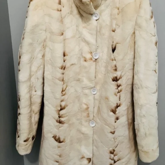 Sheared Reversible Mink Coat (S) EXCELLENT CONDITION! WORE ONLY ONCE! $4000 Orig